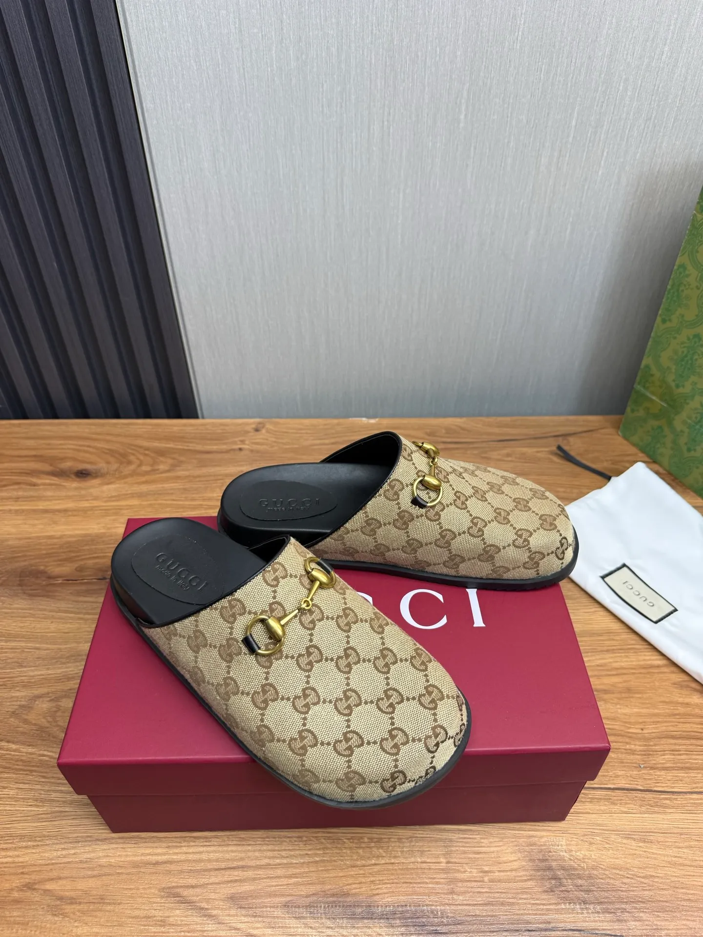 Men's men's shoes💰Pili 400💰Maoli 440💰 ＧＵＣＣＩGucci. Popular couple slippers hot sale🩷💚 🩴Official website one to one production 35-45 size 45 46 🉑️Customized!